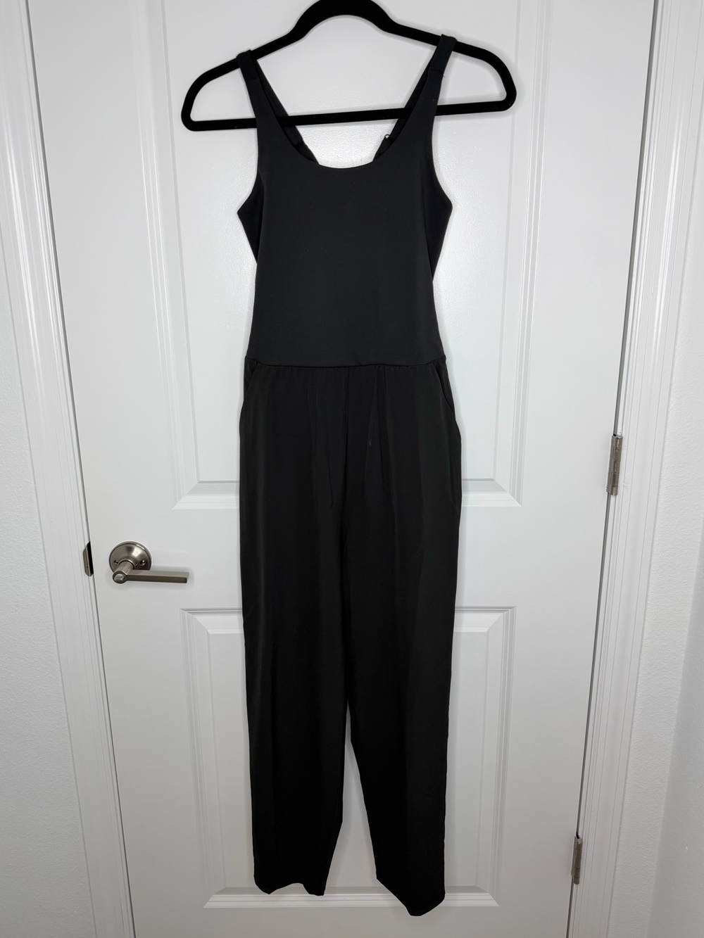 Sincerely Jules Active Black Criss Cross Back Jumpsuit Size S
